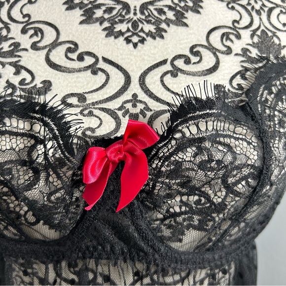 ADORE ME size medium Black Lace Chemise with fuschia Bow Detail - Picture 2 of 3